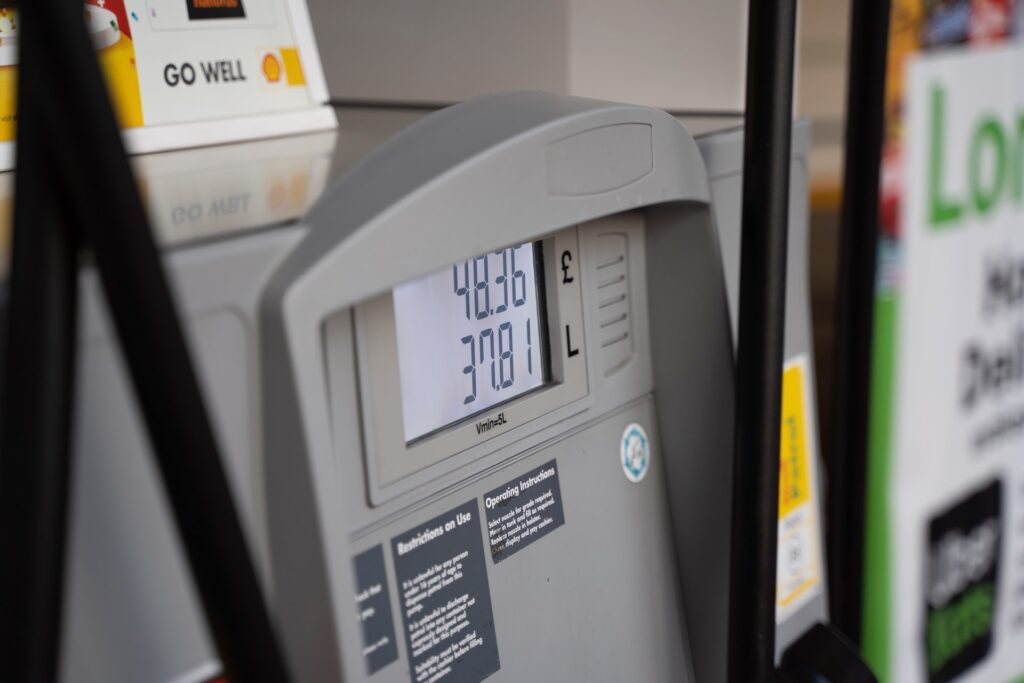 Petrol pump price indicator